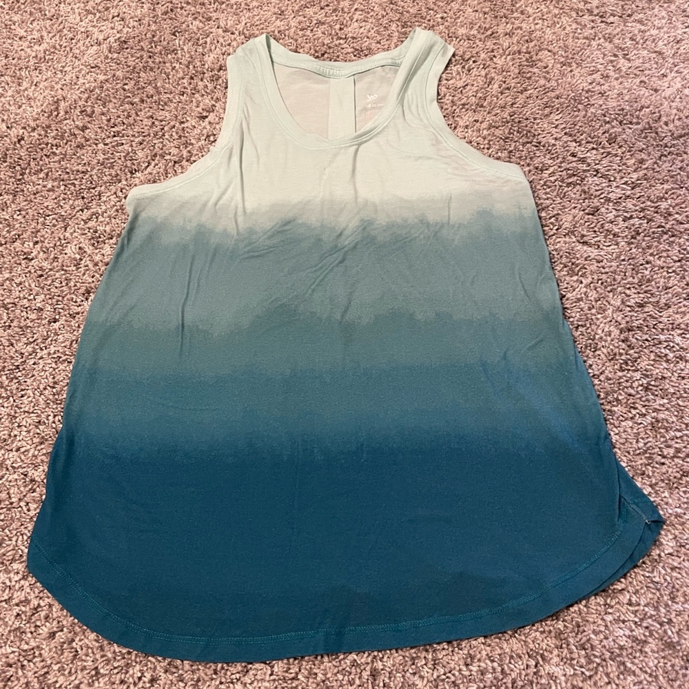 Women’s workout tank
